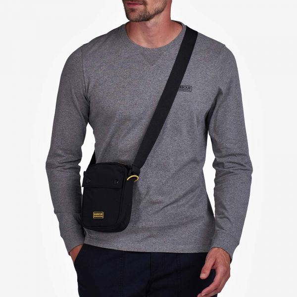 AW22 Barbour International Ripstop Utility Bag 2