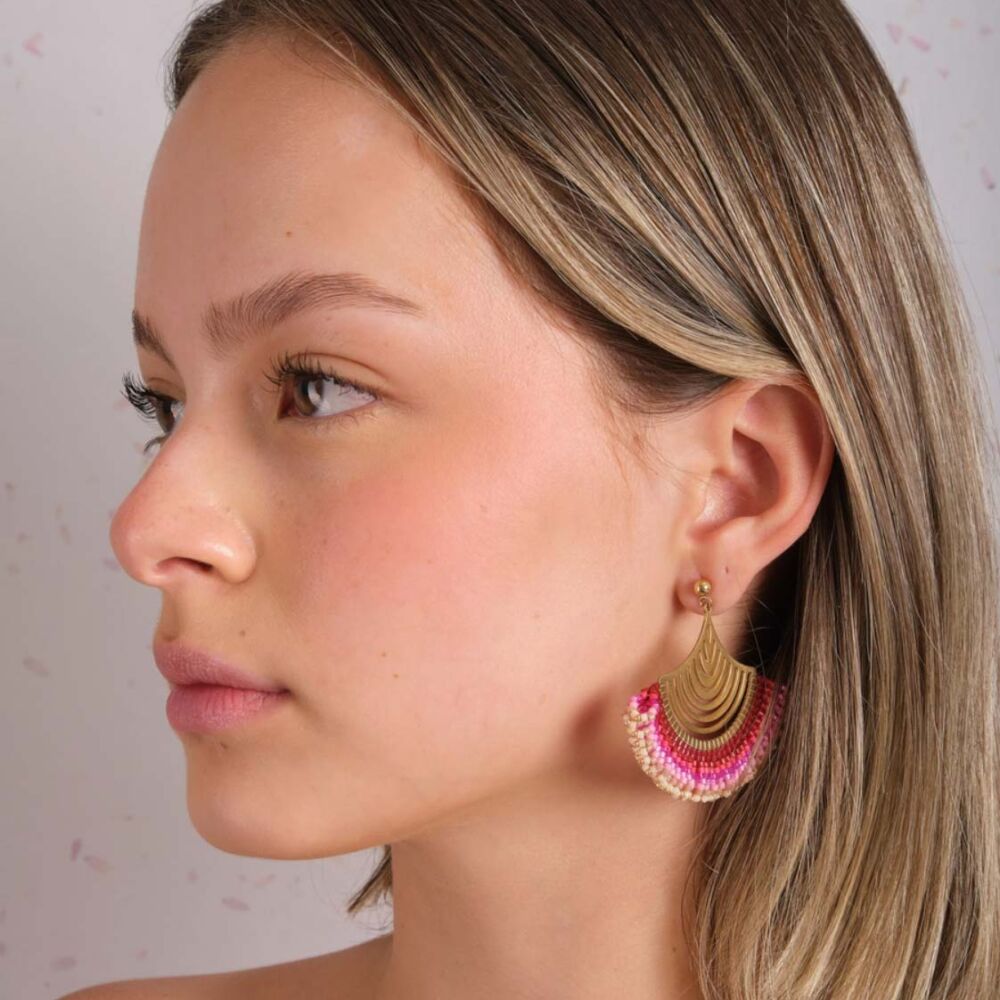 AW24 Colombian Curved beaded earrings pink £48