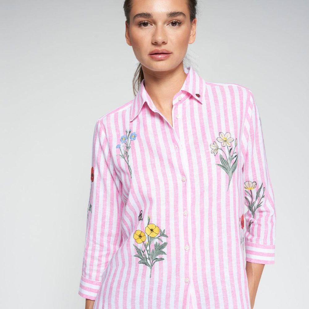 SS26-Vilagallo-flowers-and-pink-striped-shirt Vilagallo flowers and pink striped shirt