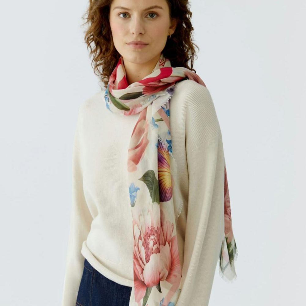 SS26-Womens-OUI-Shawl-rose-red OUI Shawl Rose Red