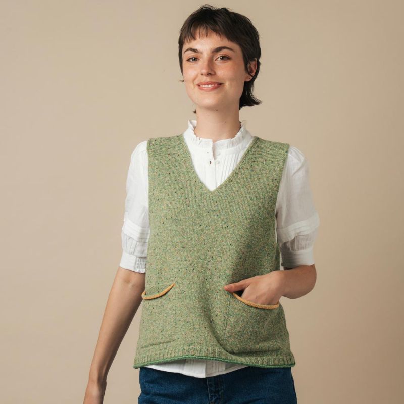 SS26-Womens-Eribe-Corry-V-Neck-Tank-Top-Pale-Reed Eribé Corry V-Neck Tank Top Pale Reed